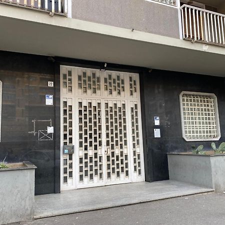 Home 22 Appartamento In Centro Storico - Катания Экстерьер фото